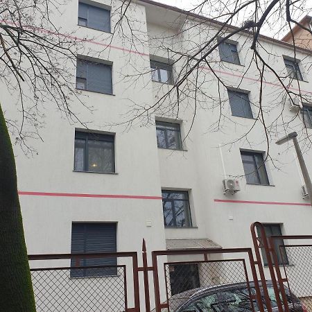 Rose Apartment Pécs Zewnętrze zdjęcie