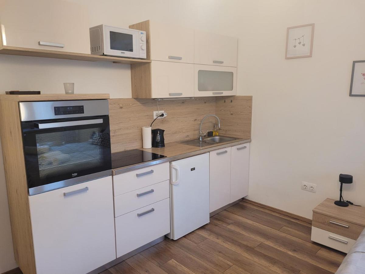 Rose Apartment Pécs Zewnętrze zdjęcie